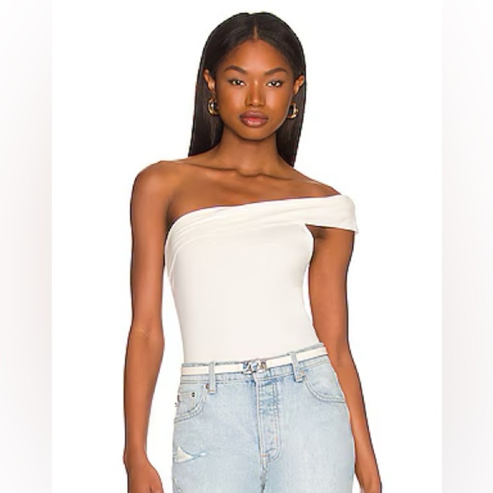 NWT Lanston Off White Off the Shoulder Top Size L